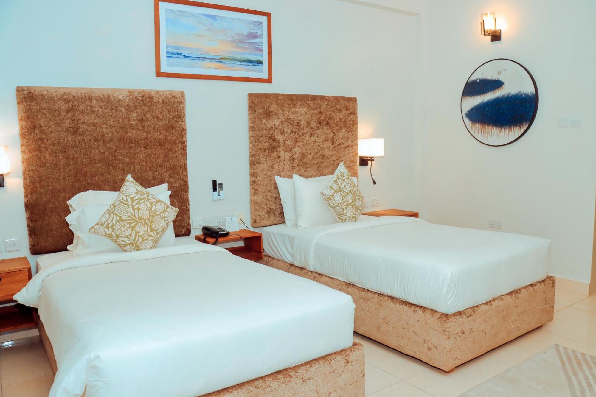 Resort Western Jangwani Sea Breeze
