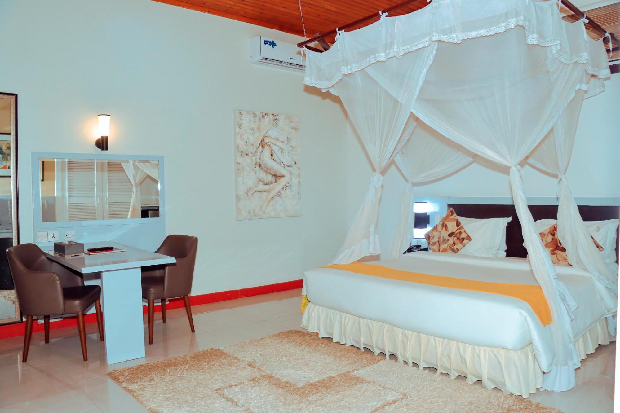 Western Jangwani Sea Breeze Complex
