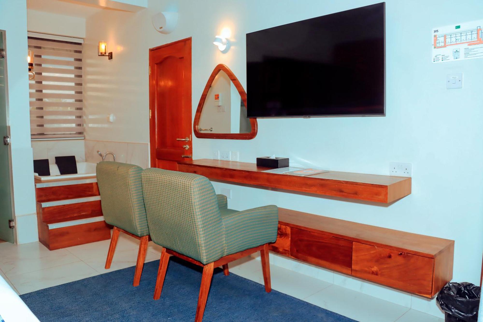 Complex Western Jangwani Sea Breeze Dar es Salaam