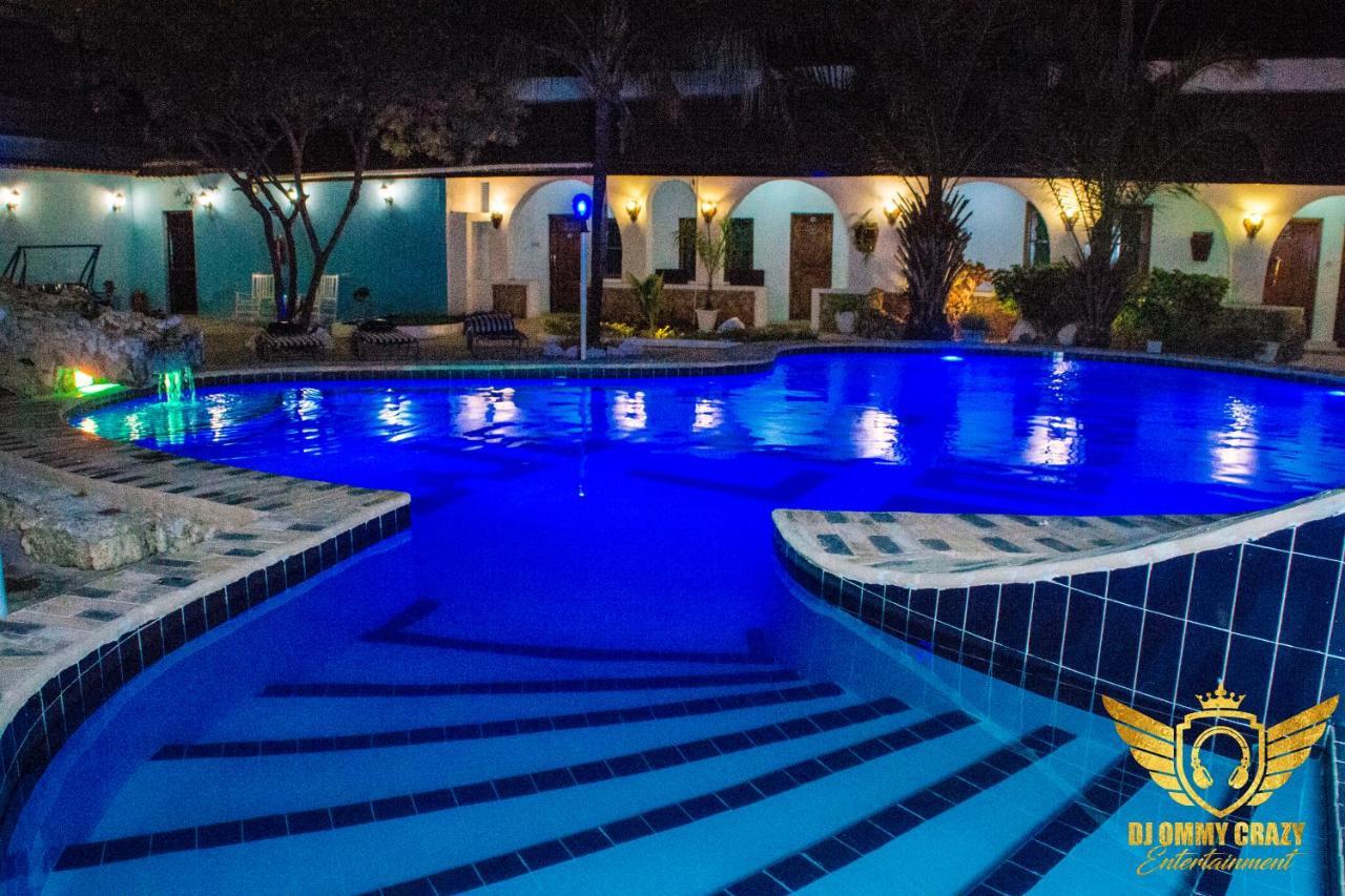 Complex Western Jangwani Sea Breeze 4*