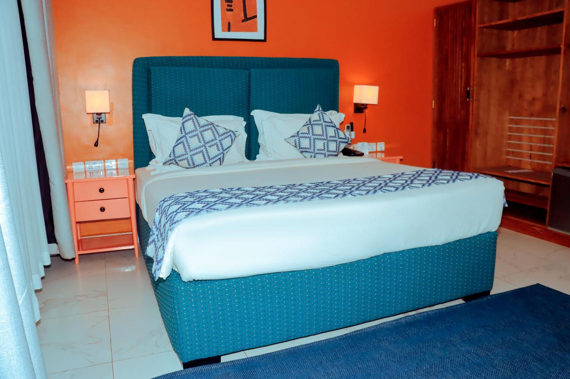 Western Jangwani Sea Breeze Resort